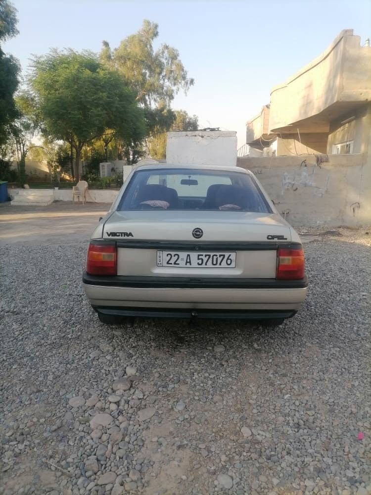 ئۆپڵ ڤیترا مۆدیل 1990 مەکینە 18 گیر عادى
بەناو خۆمە 
سحرى 37$ ومجال 
***********  واتساپ ديبيس, كركوك
