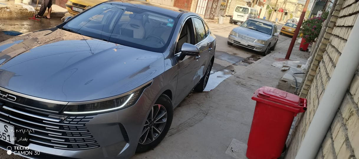 BYD DSTREYER 05
كفاله عامه سيارة لوك ماشيه 8000 
ما صارلهه هواي طالعه من الشركة 
ساره مال بيت ما تعبينه الله شاهد
بانزين محسن دهن امزويل 
مكانه بلديات شارع المرور 
ااسعر 21:500
الرقم ***********

نص مكتوب في الصور:
- ٠٦:٣٠ ٢٠٢٦/٠٦/٠٦
- بغداد, العراق
- TECNO
- CAMON 30
- TECNO CAMON 30
- ٠٦:٢٩ ٢٠٢٦/٠٦/٠٦
- بغداد، العراق
- ٠٦:٢٩ ٢٠٢٦/٠٦/٠٦ بغداد، العراق TECNO CAMON 30
- ٠٥:٤٧ ٢٠٢٦/٠٦/٠٦
- E ٤٤,٥ N ٣٣,٤
- ٠٥:٤٦ ٢٠٢٦/٠٦/٠٦