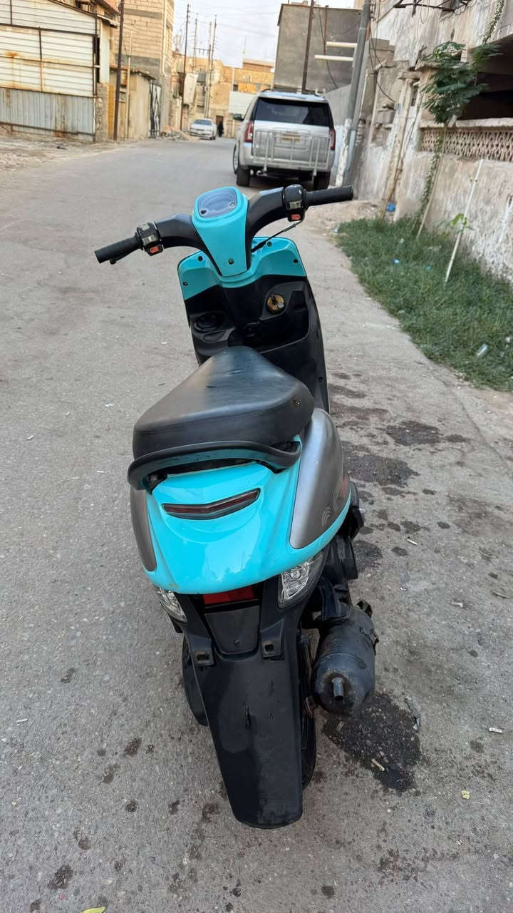 بوليسي • ٢٠٢٣ • كهربائية