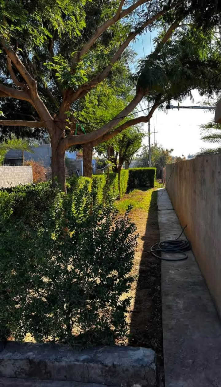 دار للبيع دار للبيع دار للبيع
محافظة/ ديالي خانقين
المكان.   /نهاية علي مراد 
المساحة / 1250م نصف دونم 👉👌

مكون من/ غرفتين و مطبخ وصالة و استقبال مخزن خلف الدار صحيات خارج المنزل وداخل المنزل سستم كامرات
🌴🌴🍀🍀
كل الخدمات متوفرة مي بئر و مي اسالة كهرباء مجاري 👌
 👉👉
  رقم الهاتف /***********    👉  👉
غير متواجد عل فيس
