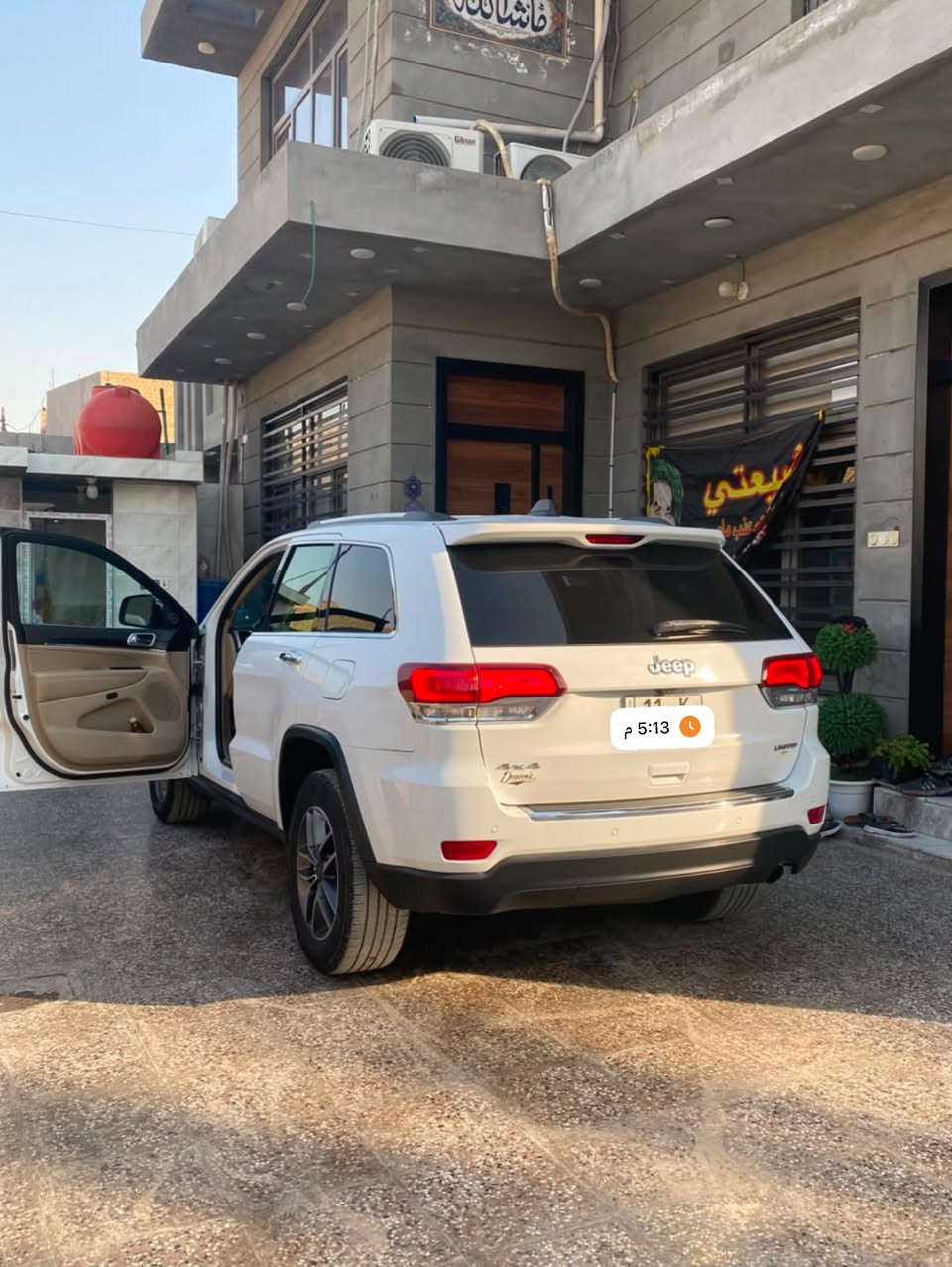 من رخصة الادمن للبيع سيارة جيب موديل 2020 فول مواصفات 1/1 LIMITED
بصمة 
فتحة سلايد روف
كشنات كهرباء 
داخل بيجي + جلد
خزن ميموري للكشنات 
دخول ذكي عند الاقتراب 
رادار جانبي 
حساس خلفي 
تدفئة للكشنات + المقود
تشغبل عن بعد 
جنطة كهرباء
منضومة زنون 
بعد بيها هواي مواصفات
حادث السيارة جاملغ وبنيد قطعتين صبغ فقط 
رقم بغداد بأسمي 
السعر 215 بيها مجال للشراي 
‏***********
