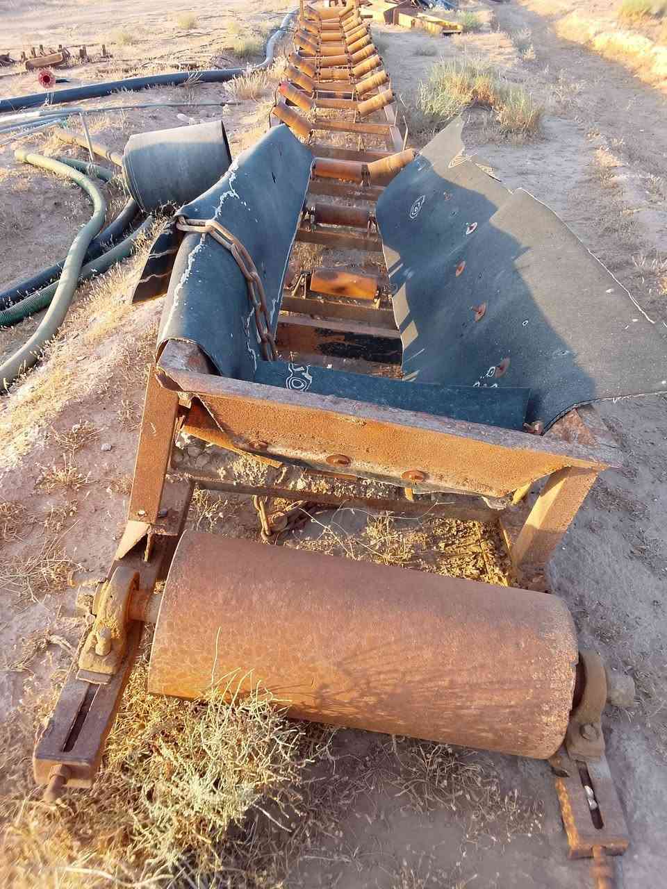 قوايش عدد 4للبيع طول ١٤متر عرض 80 نضيفات ***********
