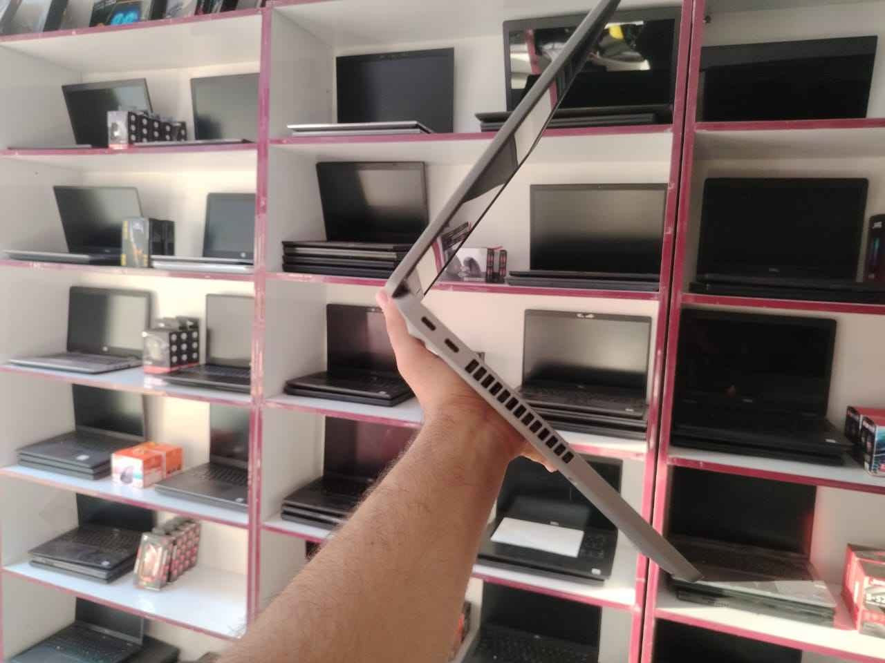 Dell Latitude 5420 • i5 الجيل 11 • ٨ جيجا رام