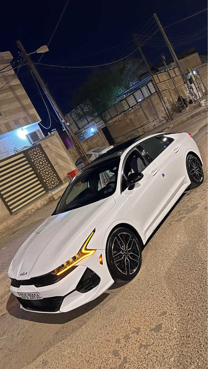 KIA K5 GT 2024 / 2.5T🚀
بيع او مراوس
رقم اربيل بأسمي 
فول مواصفات 
حادثها حافة البنيد نفسه مصلح وانضرب عندي الباب خلف الصدر ع وضعه السياره بدون صبغ بدون ايرباك بدون شاصي 

السعر 212 وبيها مجال بسيط 
مكانها بالبصره 
للاستفسار
*********** البصرة, العراق
