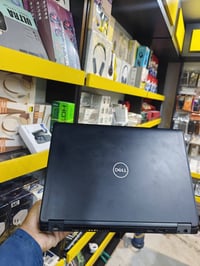 Dell • شبه جديد • i5 الجيل السابع