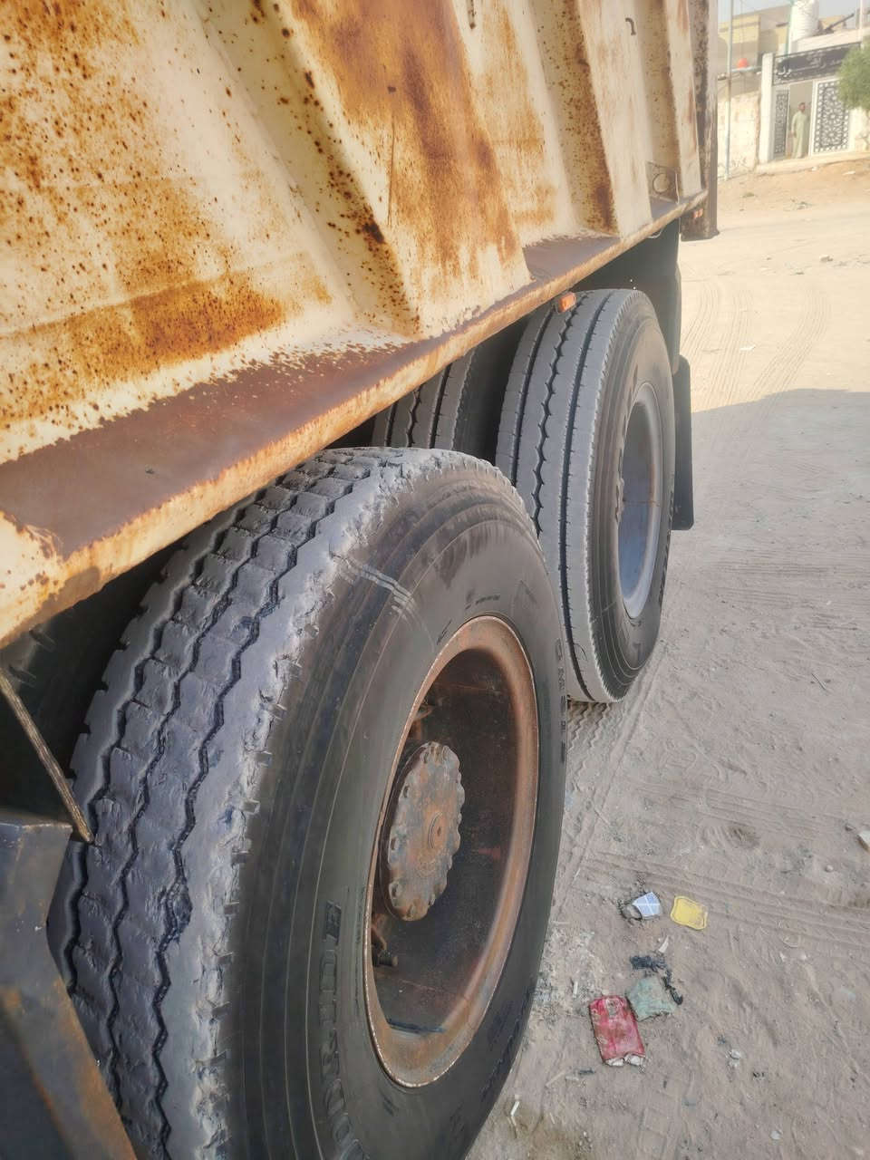 سيارة للبيع اسكانيه الكير خمسه بخمسه مكينه جديده مجموعه نص جي أف البي تخم تاير السياره جاهزه للعمل سنويه الثمانيه وعشرين تسقط ***********
