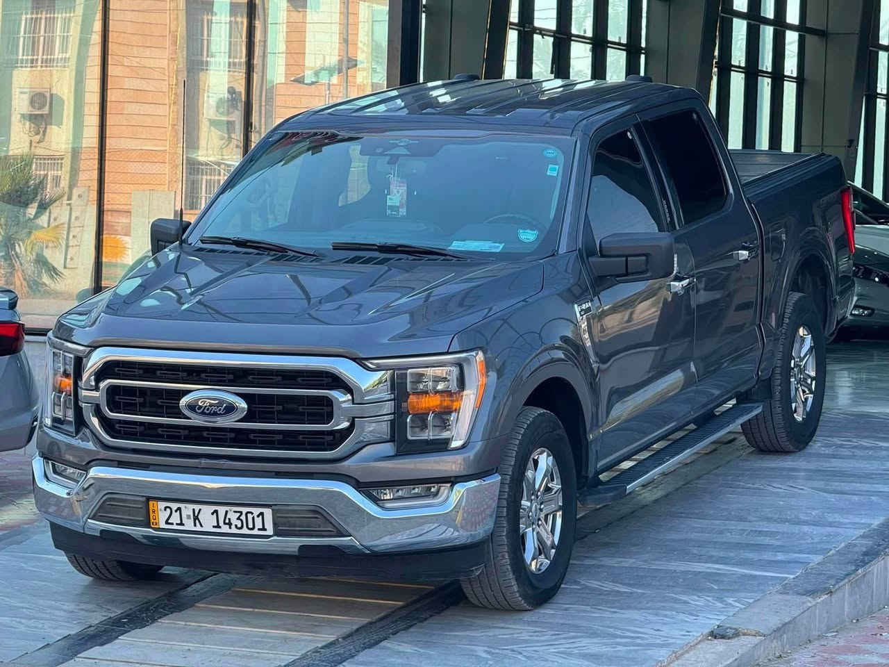 للبيع فقط — بدون مراوس 🚨
🚘 فورد F-150 موديل 2023
🇺🇸 وارد أمريكي
⚙️ محرك 2.7 تربو بنزين
⭐ مواصفات XLT

🔹 بصمة
🔹 تشغيل بصمة
🔹 جلد
🔹 شاشة كبيرة
🔹 وباقي المواصفات معروفة

📍 ماشي: ٣٨ ألف ميل فقط
📍 بجم كبس
📍 بدون إيرباك
📍 فقط تبديل الصندوق بلادي
📍 رقم الشاصي مرفق مع الصور
📍 رقم سليمانية باسمي

💰 السعر:   3  دفاتر — ومجال 

📍 مكان السيارة:  ديالى - خانقين - معرض الحاج اركان ويس

📞 للاستفسار أكثر:
***********

