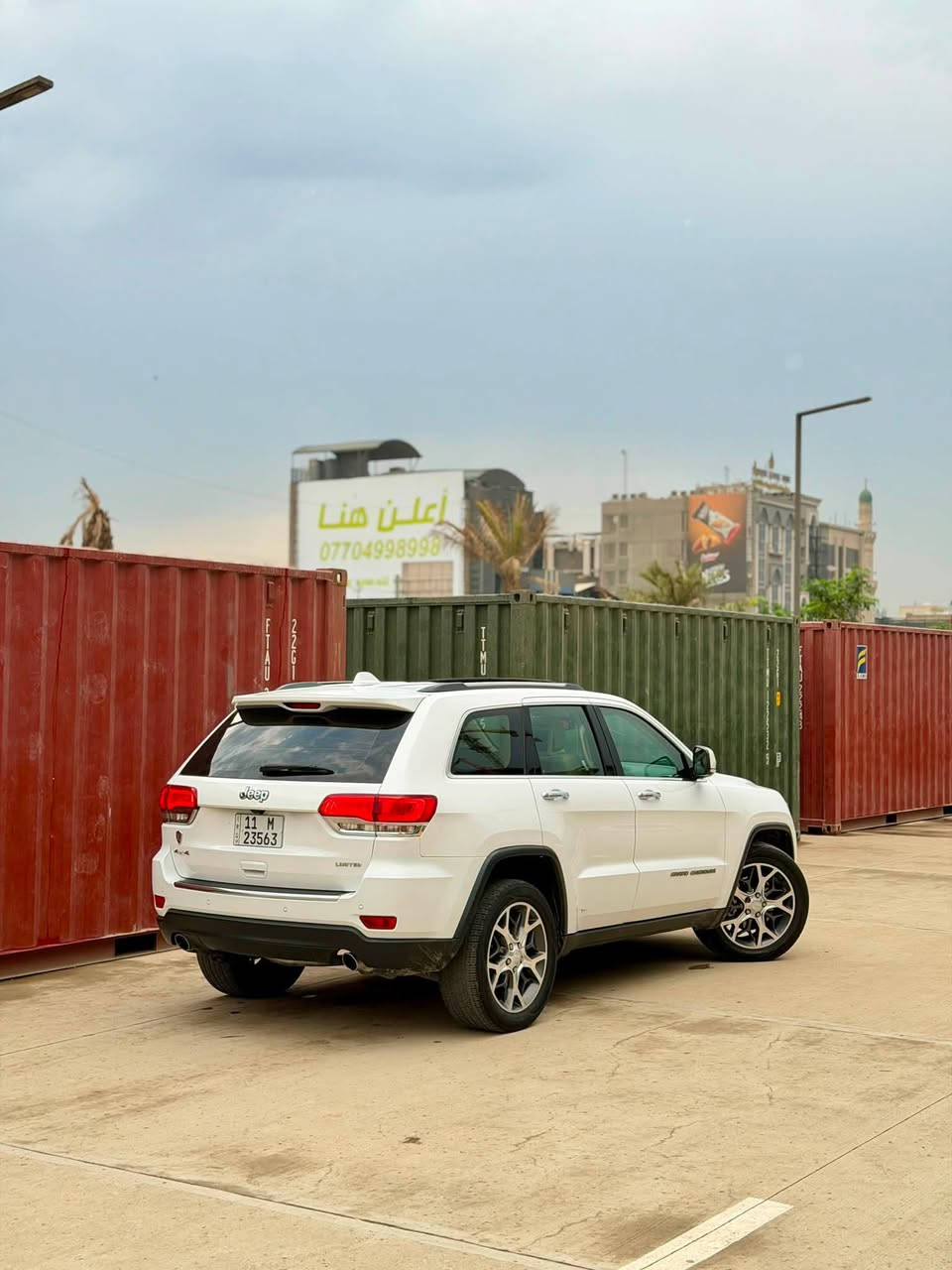 للبيع جيب 2019 خليجي 🇦🇪 — فول مواصفات ليمتد بلس وكاله ليث العبيدي
• فتحة سقف بانوراما
• كشنات جلد + كهرباء
• شاشة كبيرة + كاميرا
• رادارات جانبية وخلفية
• تدفئة وتبريد كشنات
• ستيرن كهرباء + هيتر
• خزن ميموري
• شاشات خلفية
• صندوق كهرباء
• وباقي المواصفات المعروفة
3شاشات 
داخل بيجي 
كير ومكينه وصدر وحداديه كله جديد

🚘 ماشية 74 ألف

السيارة بيها شبر صبغ بالبنيد، والباب بيه ع كد شبر .

💰 السعر: 210 — بيها مجال

📞 للاستفسار: ***********
