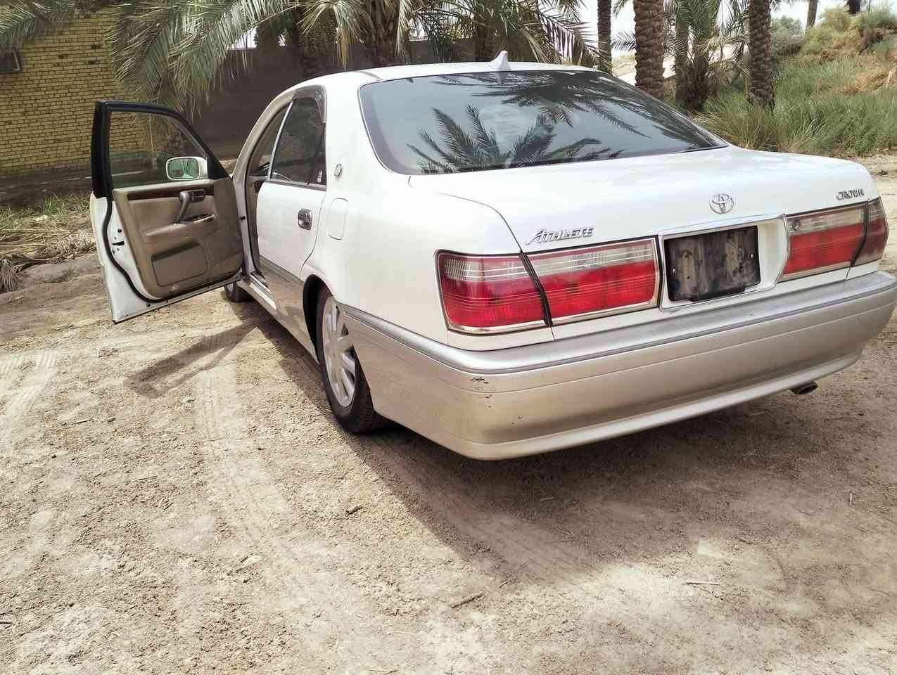 تويوتا كراون • مستعجل