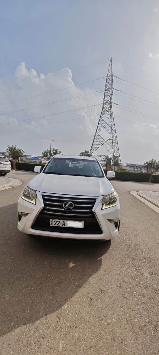 لكزس GX 460 — سيارة SUV موديل 2014 فوول مواسفات‌‌‌‌- بێ سبووغ- یەک دەست شرکە سردار

*********** - موبايل

ماشي 190 الف كيلو متر  ايد واحد استلام شركة سردار 

المحرك والأداء
 • المحرك: V8 سعة 4.6 لتر
 • القوة: 301 حصان
 • العزم: 446 نيوتن.م
 • ناقل الحركة: أوتوماتيكي 6 سرعات
 • نظام الدفع: دفع رباعي FULL TIME 4WD
 • نظام الدبل: خفيف وثقيل
 • استهلاك الوقود: تقريباً 7–8 كم/لتر 
الأداء على الطرق
 • نظام Multi-Terrain Select للتحكم على التضاريس
 • نظام Crawl Control للتسلق على الطرق الوعرة
 • قفل تفاضلي مركزي
 • نظام KDSS لتحسين ثبات السيارة عند المنعطفات
الركاب والمساحة
 • تتسع لـ 7 ركاب (3 صفوف)
 • صف ثالث قابل للطي لزيادة المساحة
الراحة الداخلية
 • مقاعد جلدية فاخرة
 • مقاعد أمامية مدفأة ومبردة
 • مكيف ثلاث قطع مستقل
 • شاشات عدد ( 3 ) كبيرة
 • فتحة سقف 
 • نظام صوت فخم من شركة  Mark Levinson 
أنظمة الأمان
 • 10 وسائد هوائية
 • نظام الثبات الإلكتروني VSC
 • منع انزلاق العجلات TRAC
 • كاميرا خلفية + حساسات أمامية وخلفية 
 • كاميرا 360° 
 
التجهيزات الخارجية
               • مصابيح LED أمامية وخلفية
 • ويل حجم 18 بوصة
الميزات الإضافية
 • مقاعد كهربائية 
 • تحكم ثبات في المنحدرات
 • مرايا جانبية قابلة للطي كهربائياً
 • مفتاح ذكي + تشغيل بلا مفتاح
 •  مثبت سرعة ذكي (Cruise Control) 
رادار امامي متكيف
 
السعر 320 ورقة وقابل للتفاوض  
العنوان : محافظة اربيل 
       *********** للتواصل أربيل, العراق

