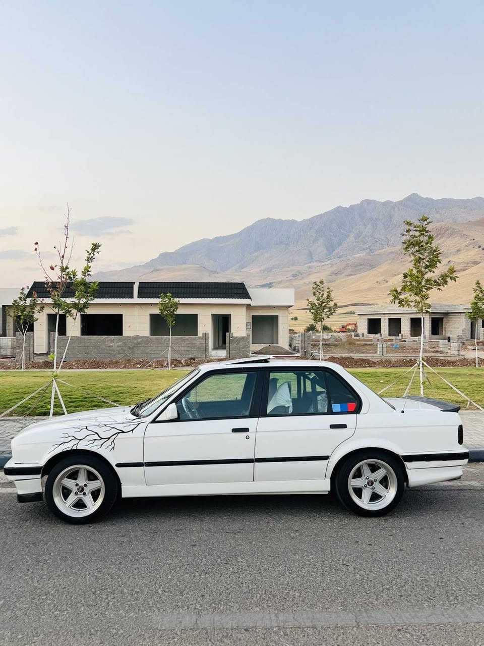 ‎ماشەڵا لە ماڵی هەموولایەک🤍🪬
‎
‎زەعرا نمونه له جوانی و قوه ت
‎
‎bmw  328 
‎
‎مۆدێل   1990
‎
‎ڕه قه م هه وڵێر 
‎
‎هه تا 2030 تازه یه 
‎
‎گیرعادی 
‎
‎گێری زێت ئیفی له سه ره zf
‎
‎سه یاره که کامل ده ست کاریه 
‎
‎هێدرس و گێچکانی له سه ره 
‎
‎2 جار ئه قلی ده ستکاری کراوه 
‎
‎پۆگ بانک 
‎
‎باک فایه ری له سه ره 
‎
‎مه کینه 28 کامل ده ستکاری 
‎
‎تاک تیجیتاڵ 
‎
‎سه نه وی  
‎
‎ته حول 
‎
‎خه رامه به شه رت 
‎
‎ناو جڵد 
‎
‎سڵاید 
‎
‎کوشن کارابا 
‎
‎4 تایه ی تازه 
‎
‎4ویلی نازدار 
‎
‎لایت ئه ڵقه 
‎
‎سوکان M
‎
‎ته قه و ڕه قه
‎
‎سعر: 57 گه ڵاو مه عامه له یه کی برایانه
‎
‎گیڕ و مه کینه و ئه کسل به شه رت 
‎
‎ڕه قه ته له فون :  ***********
‎***********
‎ السليمانية, العراق
