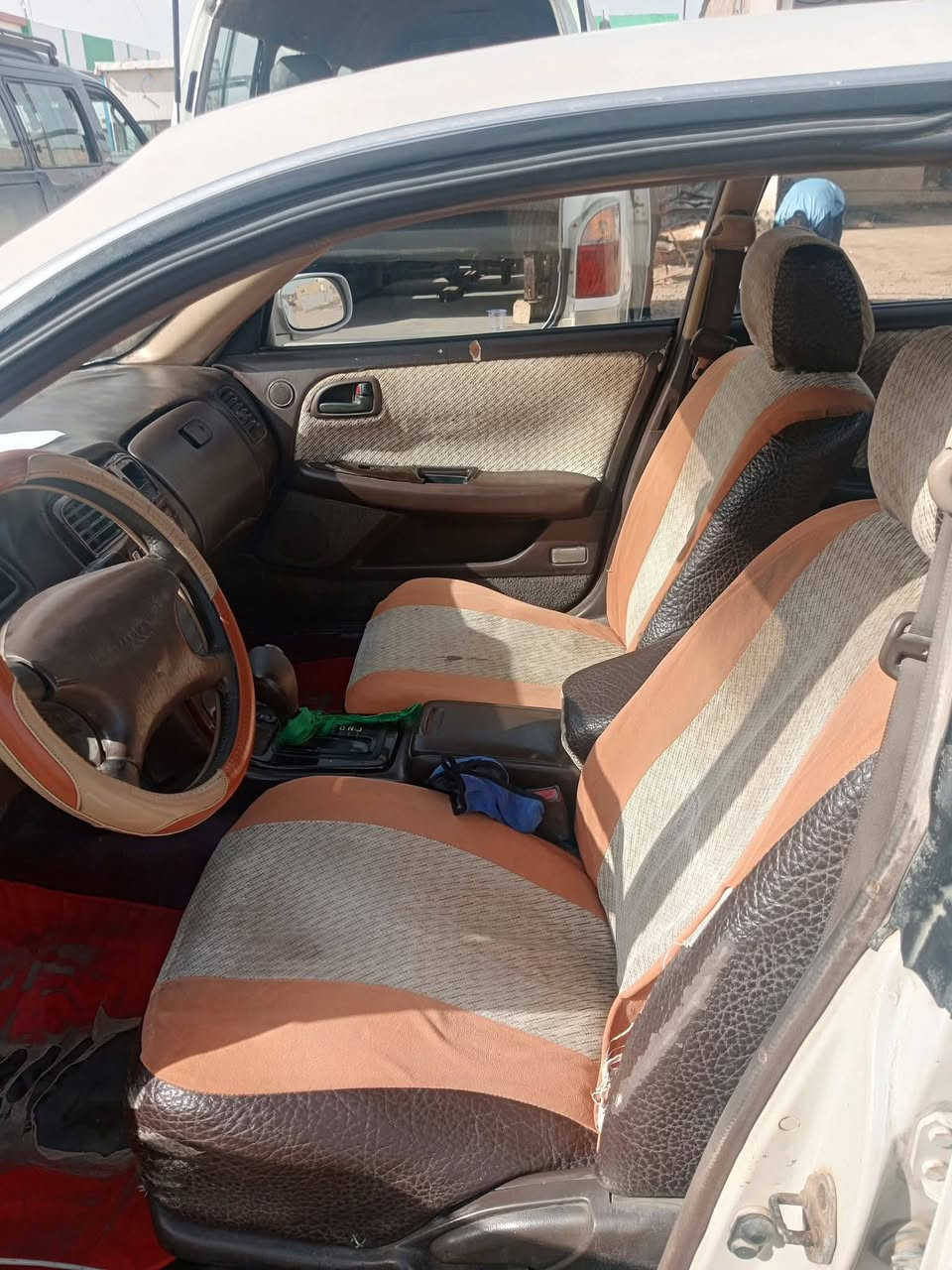 السلام عليكم
مارك نفخ موديل 95 

سوينه ال 28 

تبريد ثلج 

بيه كصه جنطه 

رقم النجف 

 باتري جديد 

مكينه ونجي بيه بخار 

كير خير من الله 

شاشه+كامره 

مداور ثاني يوم 

السعر 35وبيه مجال 
مكان السياره النجف العباسية 
رقم الهاتف ***********
