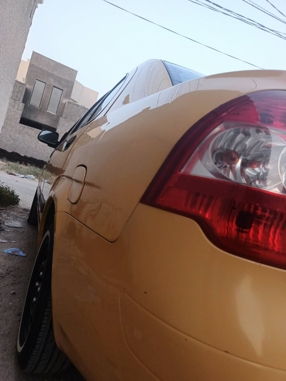 طبيه مديل 2015
كفاله عامه من كلشي سياره مال جناي رقم بغداد انكليزي
تبريد شغال تخم تاير جديد سياره جائزة من كلشي 
مكان سياره كربلاء تواصل وتساب ***********
سعر 43وبيه مجال

