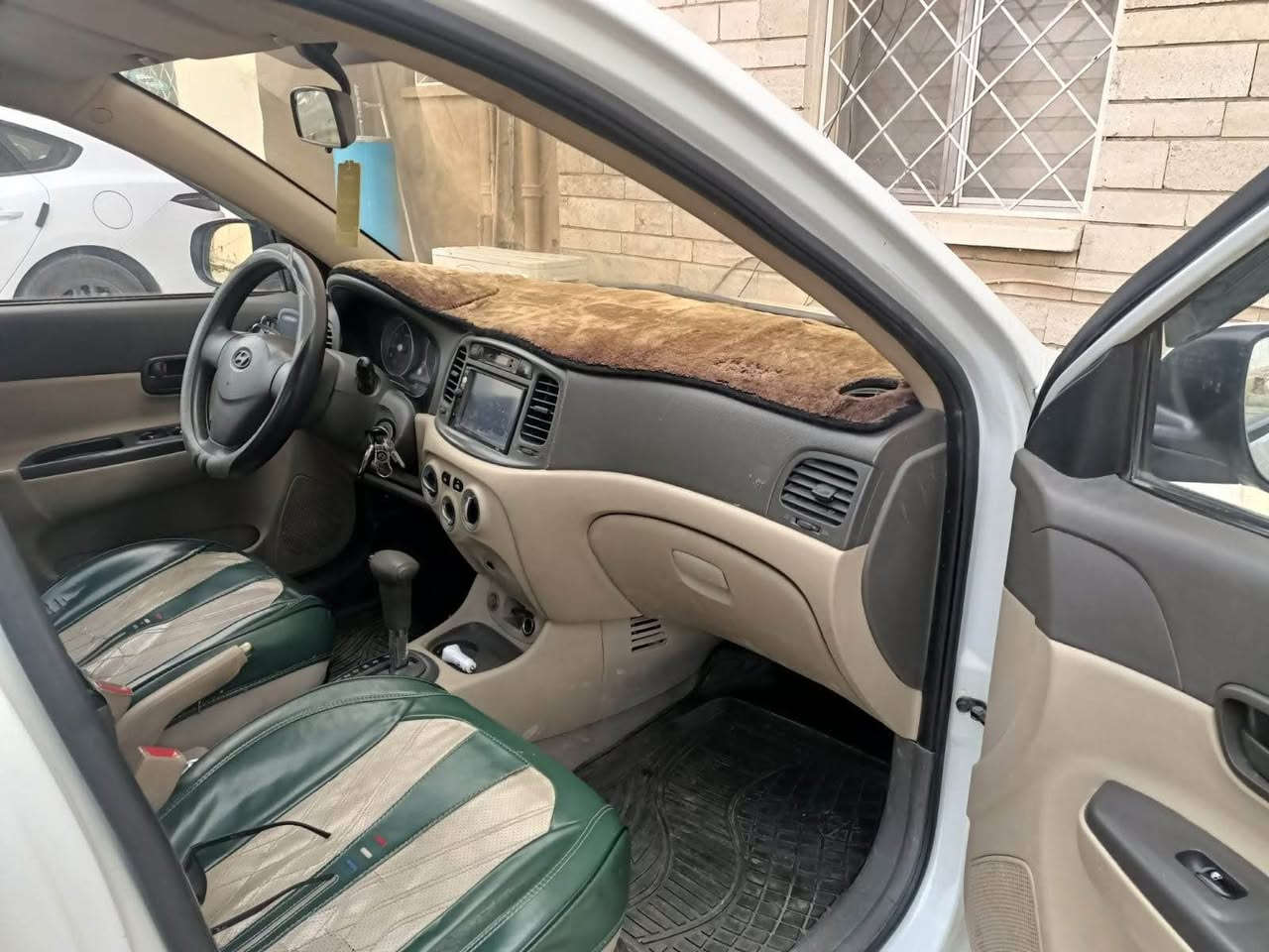 اكسنت ٢٠١١  بدون صبغ فقط بيه تكحيل 
تبريد ثلج سنوية ٢٠٢٨ 
بطاقة بنزين متوفر
رقم سليماني شرط تحويل 
***********
سعر ٩٥ ورقة كركوك, العراق
