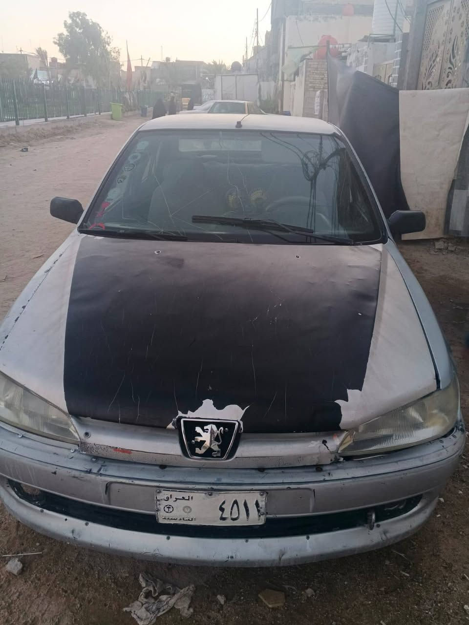 السلام عليكم بيجو البيع بدون راعي ما بيها نقص فقط الستيرن ثكيل يمكن باو سعر 9 ورقات مكاني النجف الاشرف شارع ميلاد فاو رقمي ***********
