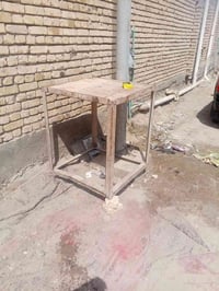ميز • للبيع