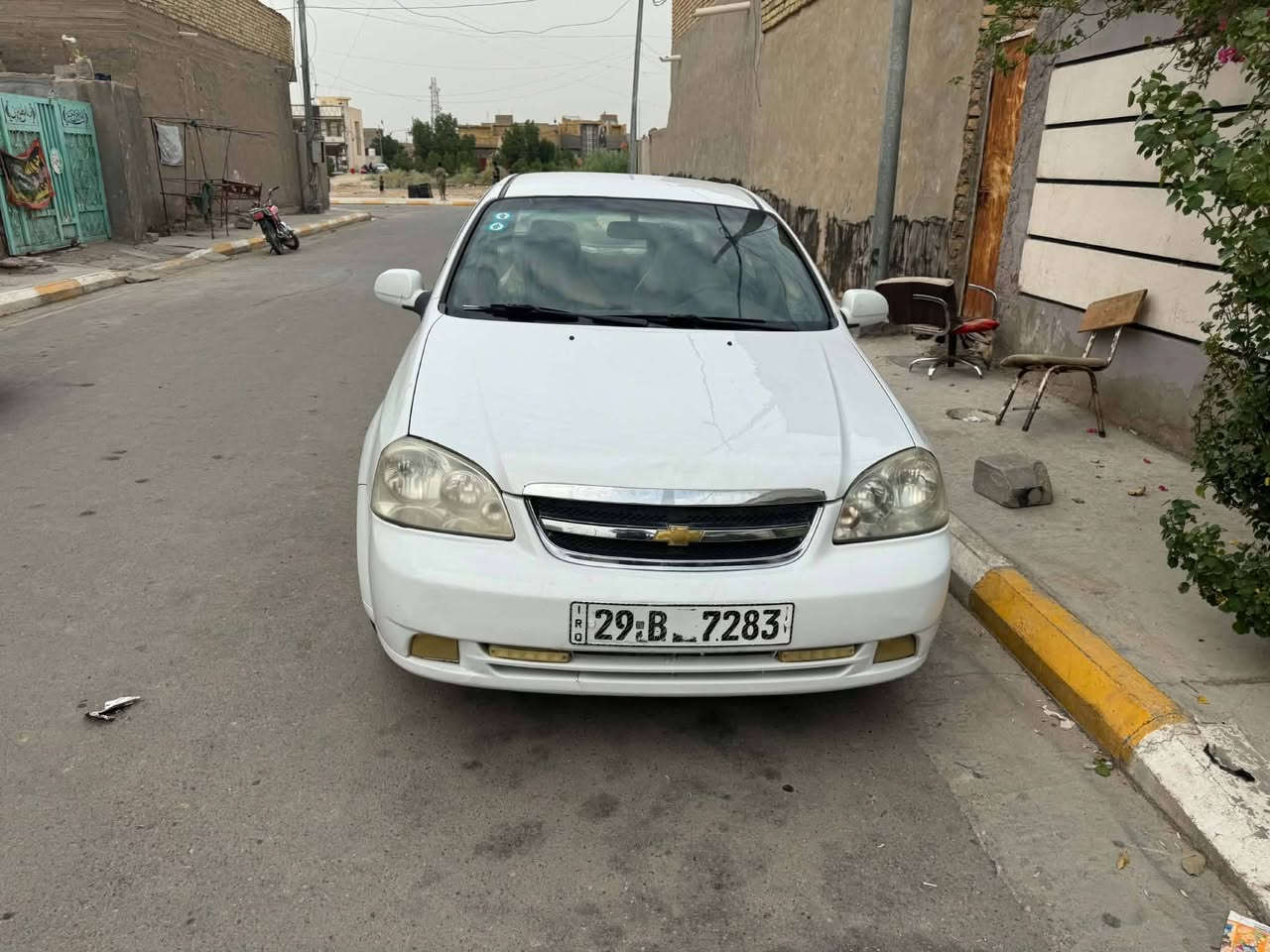 اوبترا للبيع موديل ٢٠١١ رقم واسط انكليزي سنويه لل٣٠ سياره جديده بيها مكانات صبغ بسيطه بس بالهلالات مكينه وكير عالشركه تخم تاير صدر حداديه تبريد ويا سويج ماشيه ١٩٠ الف مكانها واسط ***********السعر ٧٠ وبيها مجال للشراي سياره مال جناي

