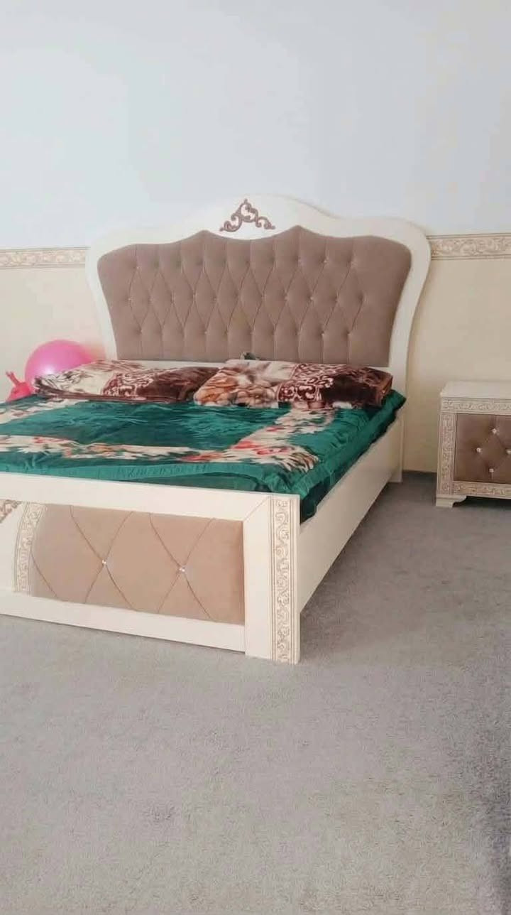 سرير مزدوج • مع مرتبة • كويسينجاك