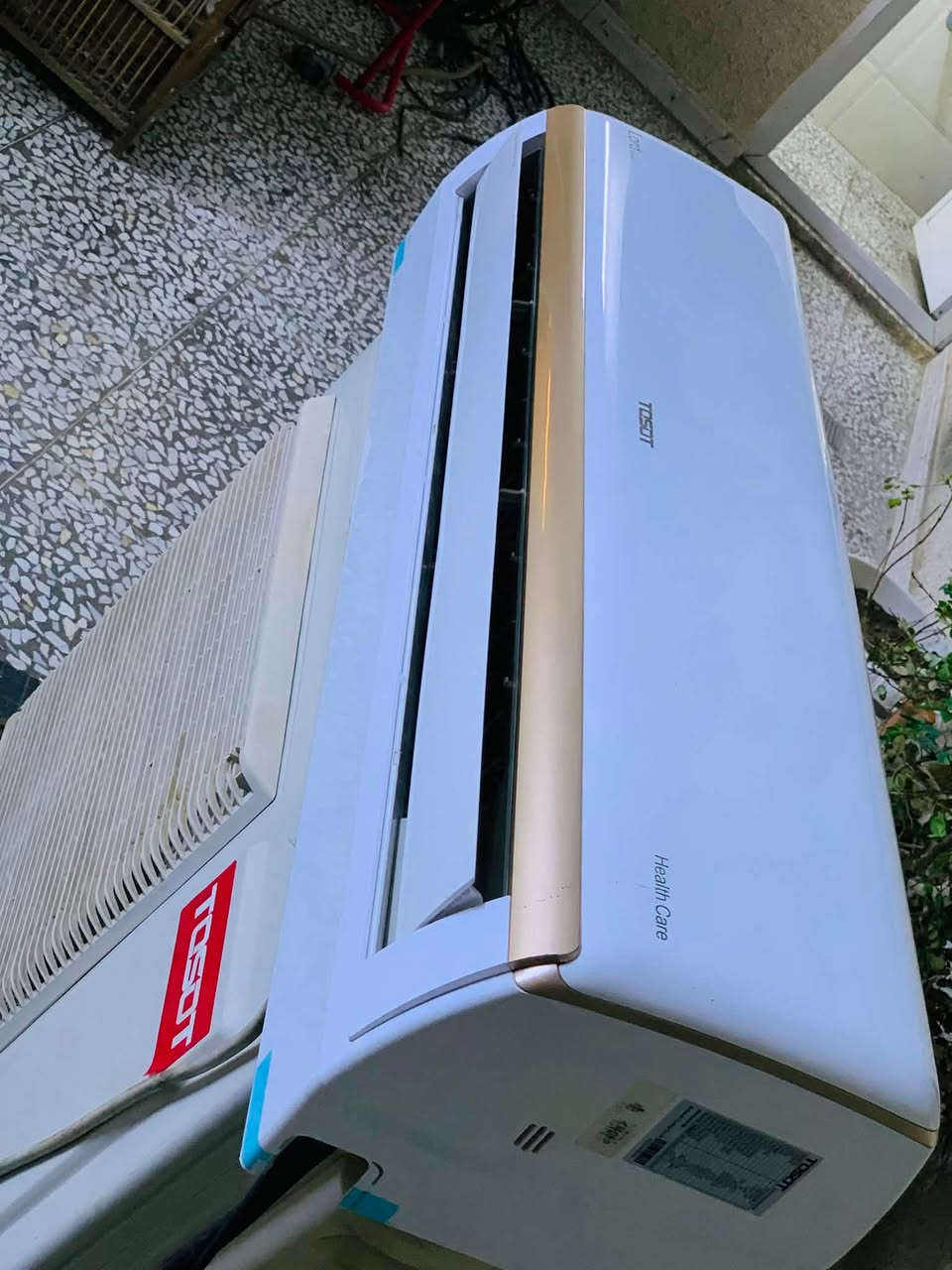 السلام وعليكم اخوان للبيع سبلت توسوت ٢ طن
نضافه95/100 تبريده ثلج ❄️☃️🧊+تدفئه 🔥🐦‍🔥❤️‍🔥 كامل مكمل جيب وشد بواري جدد ريمونت وايرات اخوان 
 السبلت كله على وضع الشركه  الجهاز رديتراته صفر  
غازه مقفول مالت الشركه22 R مغسول وجاهز 
بعد معروف التوسوت  بتبريده ودفعه القوي جاهز بس عليك تشده  
السعر350  وبي مجال بسيط 
اخوان السبلت مو  انفيرتر ماطور T3 
***********اي استفسار اتصل
