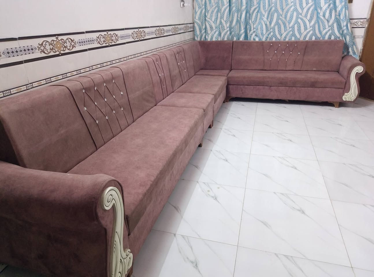 ديوان عشر مقاعد درجة اوله مكاني حصوه حي عداي مقابيل موكب الزهراء رقمي ***********
