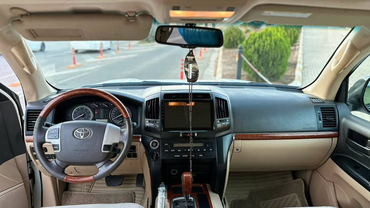 بۆفرۆشتن.  🇸🇦 للبیع >

TOYOTA LAND CRUSER 
GXR 2012
هۆک فڵچە. و سەلاجە و 
تایەی تازەیە 

سەنەوی تازەیە بە ناوەی خۆمەوەیە
سەیارەی ماڵی خۆمە  ماڵی دۆستە
دەنگی دیجیتاڵی نییە بە شەرت

مەکینەی نەکراوەتەوە 
بوخار و دوکەڵی نییە 
سەر هیلالی دواوەی سایەق بۆیاخە
کارتی هەیە 

کوشنی جلد 
قوفڵی ئەکسلی هەیە
هەموو گیانی بە شەرت

لە سلێمانیم🏠

سعر /في التعليق يتم الرد فورا على المسنجر ✍🏻

نرخ/ لە کۆمێنت بنوسە یەکسەر وەڵام دەدەیتەوە📮

ژمارەی خاوەن سەیارە :☎️
***********
***********

واتسئەپ و ڤایبەر
