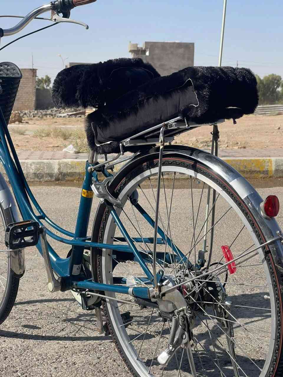السلام عليكم بايسكل للبيع حجم 26 ياباني اصلي مال باله البايسكل جاهز ما ابي اي نقص كله شغال السعر 100 بي مجال بسيط *********** المكان القائم العبيدي
