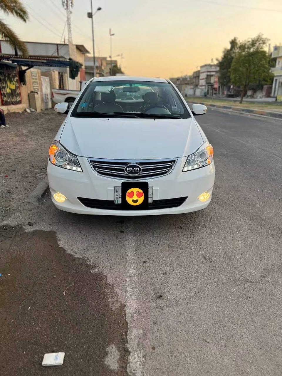 BYD 2013 بۆفرۆشتن زۆر بێعەیبە                               چوار تایەی لۆکی لەژێرە                                                 تەبرید لەسەر سوچ                                                         گێڕ و مەکینەی بەشەرت                                                 سەیارەکە تابڵێی جوانە                                                   کامل جایز بەشەرتی هەموو شتێک ئەی فرۆشین                شاشەیە حاسەیە                                                           تکایە گەر مووشتەری نیت سەرمان مەیەشێنە                     سعرەکەشی تەنها 38گەڵا                                                         ژمارەی تەلەفون ***********
