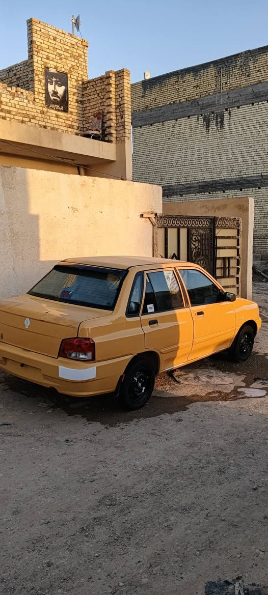 سلام عليكم سياره سايبه للبيع او مراوس موديل 14 كفاله عامه بيها قليل بارد محرك وكير كفاله تخم تاير قبل سبوع شادلها تبريد شغال كهربائيات شغاله ماعوزها اي نقص سعرها /35/ وبيها مجال المكان كوت حي الحكيم📍 للستفسار ***********
