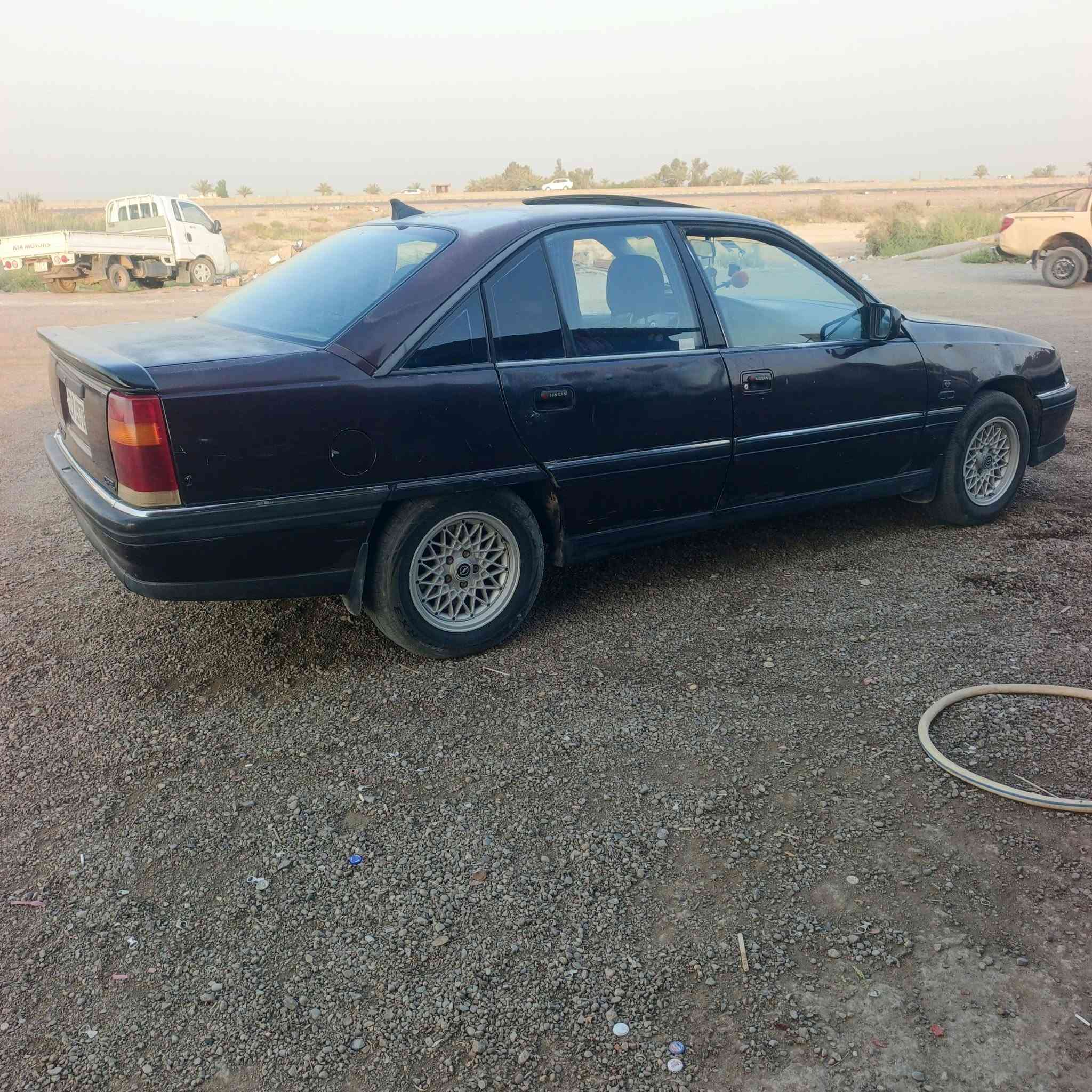 للبيع اوبل اوميكا موديل 93 محرك الفين كير اوتماتيك رقم بغداد الدولي السعر 40 وبيهه مجال ***********  السياره ابلاديه  مكلف بل نشر
