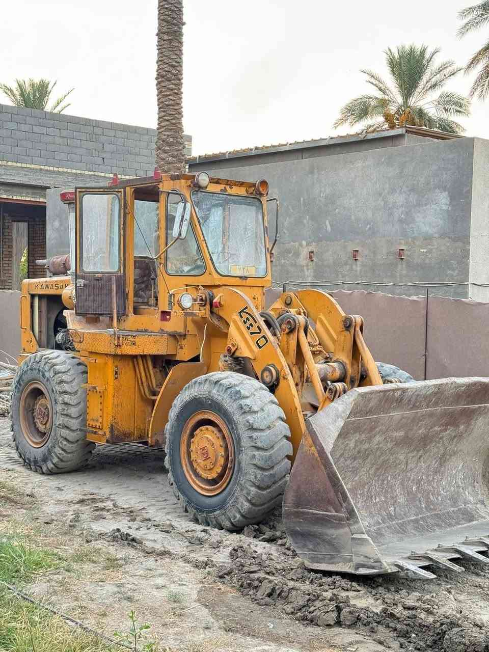 شفل كاوسكي حجم  70  للبيع موديل 79 محرك عادي   
رقمه اربيل  باسم شركه بيه وكاله خاصه 
مكان بغداد جسر ديالئ 

***********
