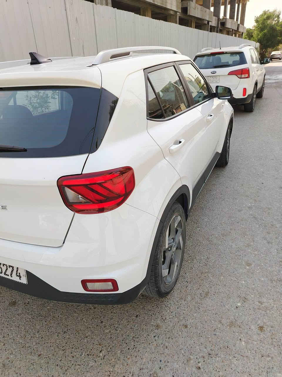 سلام عليكم
سيارة هونداي فينو 2022 وارد امريكي sel فتحة رادارات تحديد مسار 

حادث السيارة بنيد مبدل نفس اللون وجاملغ يسار صبغ السياره ليبل واحد ايرباك ستيرن فقط 

حجم المحرك 1600 دوش 

ماشيه 20000 mi

رقم السيارة بغداد الدولي

السعر110  وبيها مجال للإستفسار الاتصال على الرقم ‎

***********
