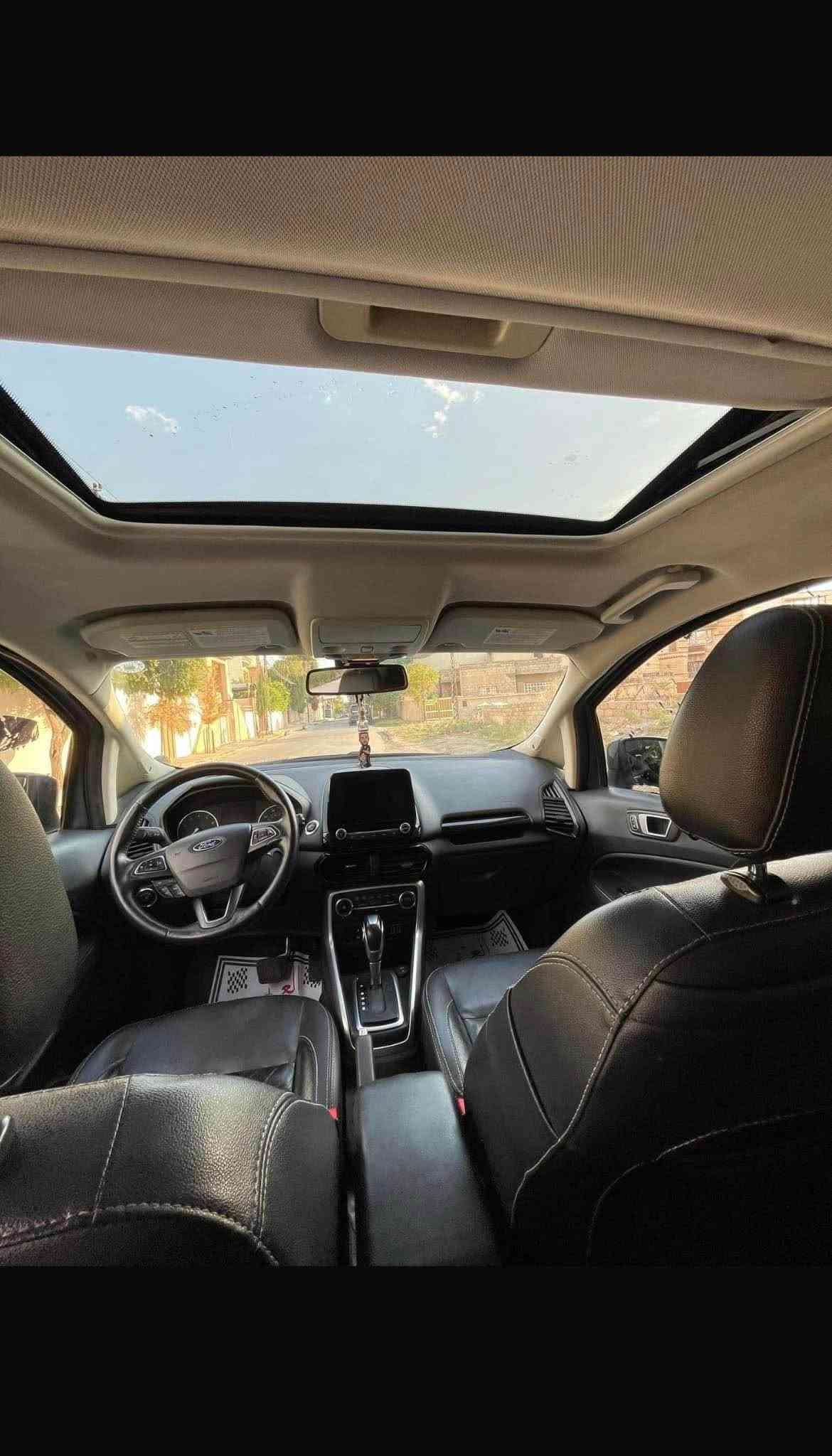 السلام عليكم 
FORD ECO SPORT 2019 فول مواصفات أعلى فئة TITANIUM 
للبيع او مراوس حسب القناعة 
المواصفات :- 
 1- فتحة سقف 
 2- لايتات ليد 
 3- كشنات جلد 
 4- تدفئة كشنات 
 5- تدفئة استيرين 
 6- رادار جانبي 
 7- كامره خلفية 
 8- شاشة كبيرة ( CAR PLAY ) 
 9- بصمة ودخول ذكي 
 10- تحكم ستيرين جهتين 
صور الحادث مرفقة ماشية 125.000 
السعر 90 $ 
للأتصال 
 *********** بغداد, العراق
