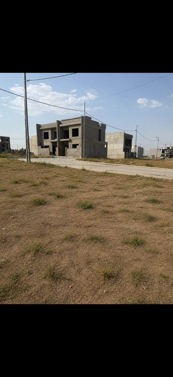🏡 أرض للبيع - مجمع الفرقان السكني 🏡
📍 الموقع: 
مجمع الفرقان السكني - جمعية النور  
خلف مجمع ديوان المساحة - موقع مميز جداً

📐 مواصفات القطعة:
المساحة: 100 متر
الواجهة: 8 متر
الخدمات: خدمات كاملة 💧⚡
السند: وصل جمعية النور

💰 السعر: سعر خاص
للجادين فقط

📞 للاستفسار والاتصال:
***********

قطعه سكنية بمكان راقي وهادئ.. سارع بالحجز 🔥
