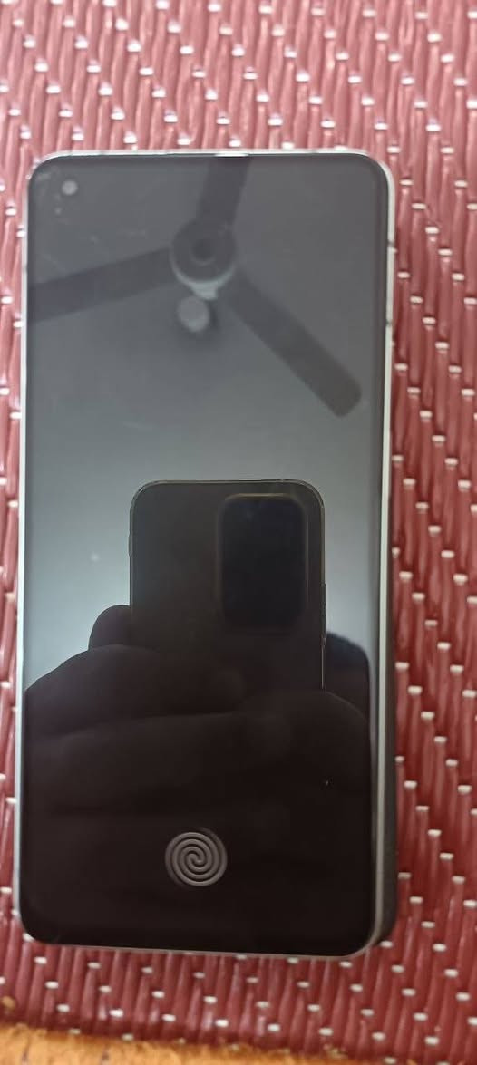 أوبو رينو6 5G ذاكره 128 عشوائيه 16 بصمه بالشاشه  الجهاز مكفول من اي عطل للبيع رايده ب150 بي مجال مكاني بغداد مدينة الصدر شراي يتصل ***********
