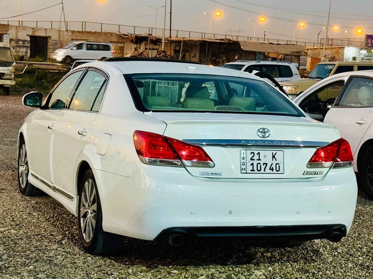 للبيع ٢٠١١ خليجي رقم سليمانية بيها صبغ ٦ قطع سيارة جاهزة ومعمرة جديد السعر ١٣٠ ورقة *********** مكان سيارة رمادي
