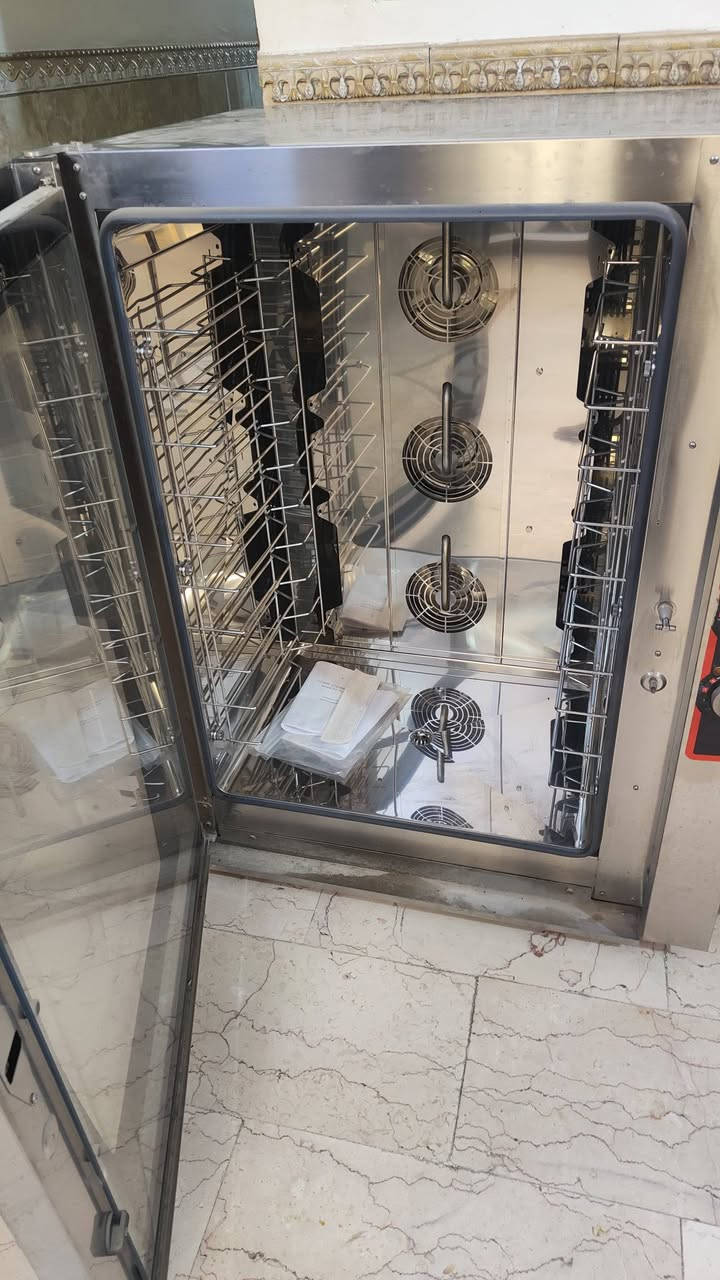 للبيع فرن Coreca إيطالي جديد 🔥
فرن Coreca تجاري حراري (Convection Oven)
🇮🇹 صناعة إيطالية
✨ جديد، غير مستخدم
مناسب للمطاعم والمخابز والكافيهات والمشاريع الغذائية.
🔹 الماركة: Coreca
🔹 النوع: فرن كهربائي حراري تجاري
🔹 صناعة إيطالية 🇮🇹
📞 للاستفسار: [***********]
