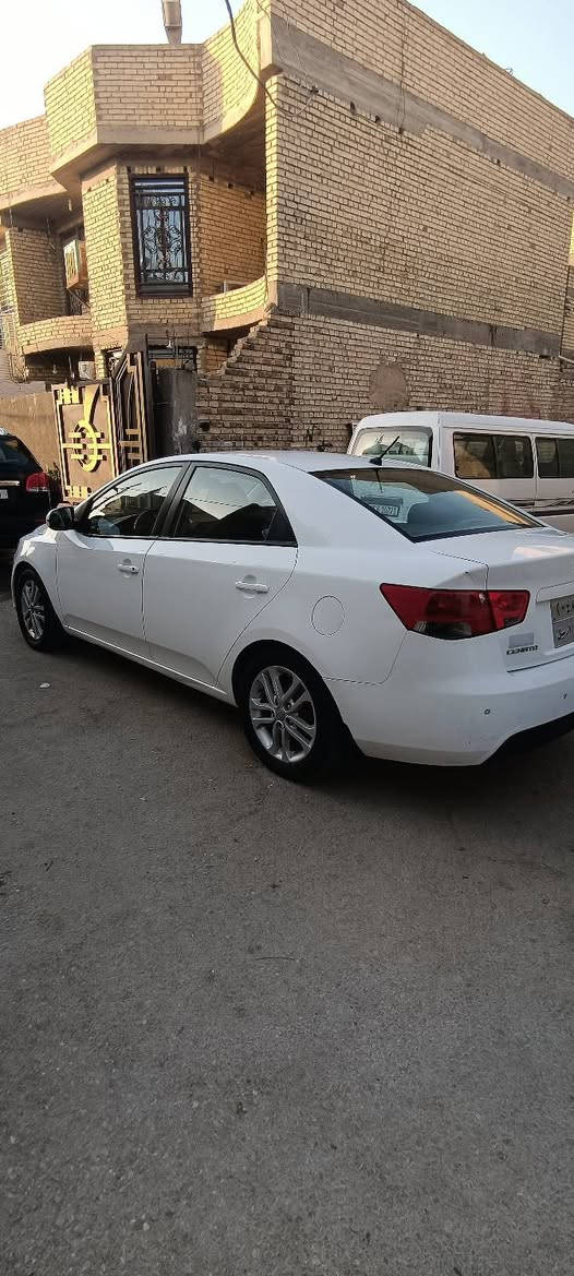 السلام عليكم للبيع كيا سيراتو موديل 11 خليجي
محرك 1600 دوش سياره جاهزه تبريد ثلج 
حداديه سياره خير من الله رقم اربيل تريد تحويل تريد وكاله 
مكاني كربلاء الشراي يتصل ما متواجد على الفيس 
ملاحظه فيديو داخل المنشور بتفاصيل سياره 
سعر 83 وبيها مجال شراي يتصل 
***********
