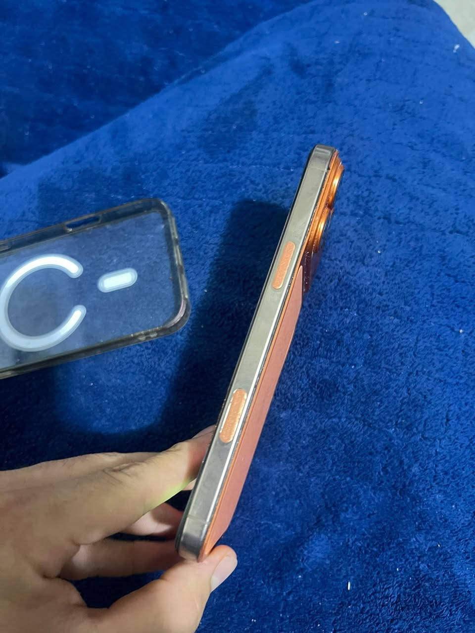 ١٦ برو ماكس 
نموذج m
ضهر ماته مفطر 
مشحون ٢٤٠
بطاريه ٩٣
سعر ٨٥٠ 
مكان لامين شارع نواب 
رقمي***********
