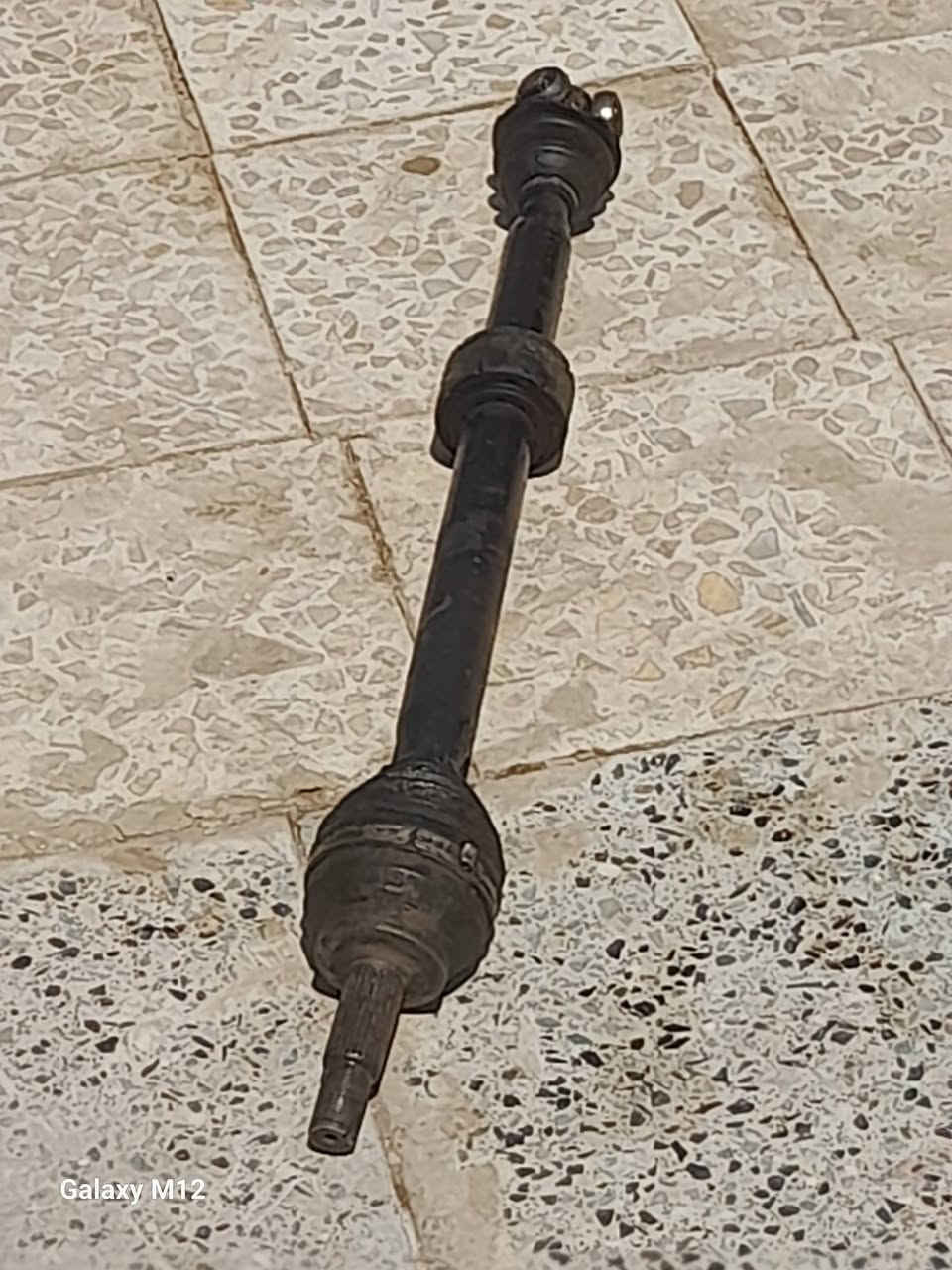 للبيع درام شفت ويده مال كير للبيع نحله حاويه شرط الضمان***********
