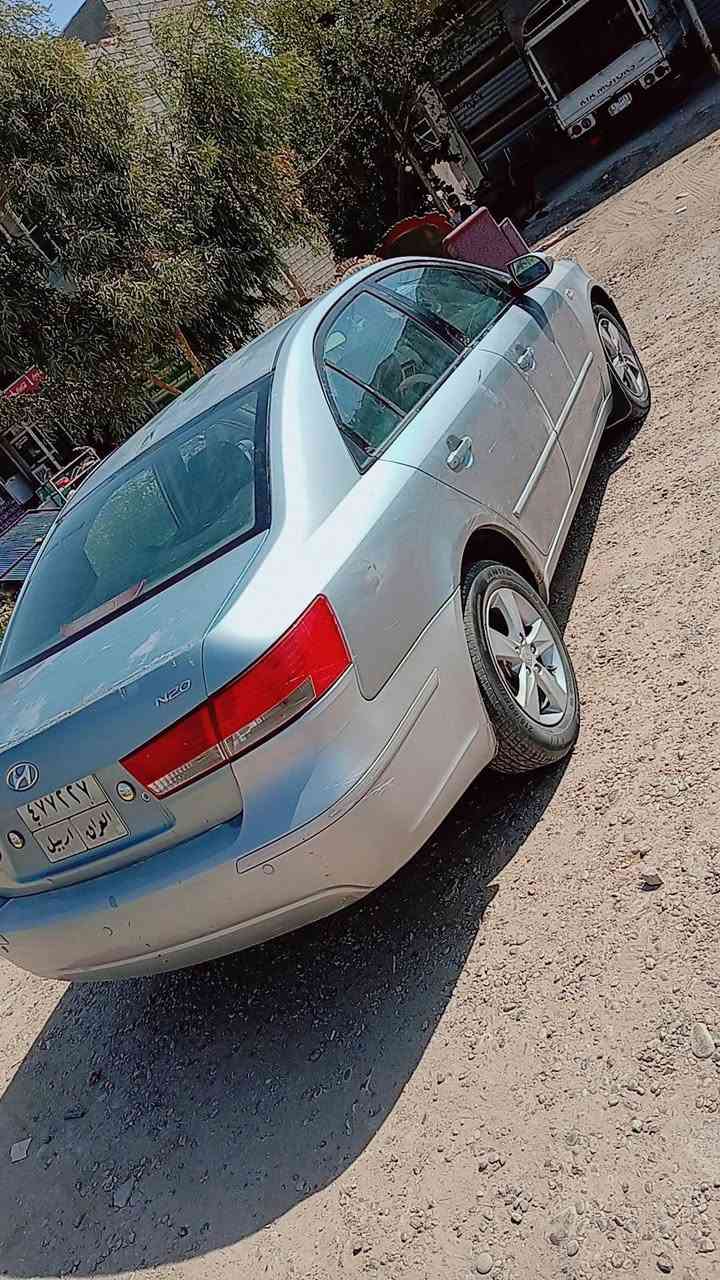السلام عليكم  سوناته 2009 خليجي مكينه 2000 سياره حيل نضيفه مابيها كل نقص بيها جامرلغ امامي مبدل بدون دواخل كهربائيات تبريد كلها شغاله سعر 76 وبيها مجال ديالى بعقوبه فقط للبيع مستعجل ع بيعتها واعرف هذا مو سوكها ***********
