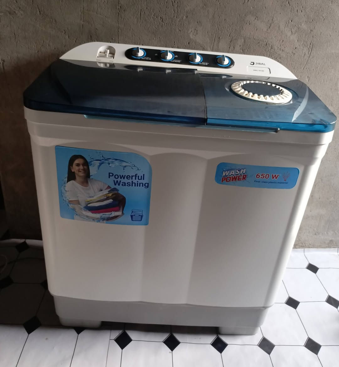 ثلاجة • أجهزة منزلية