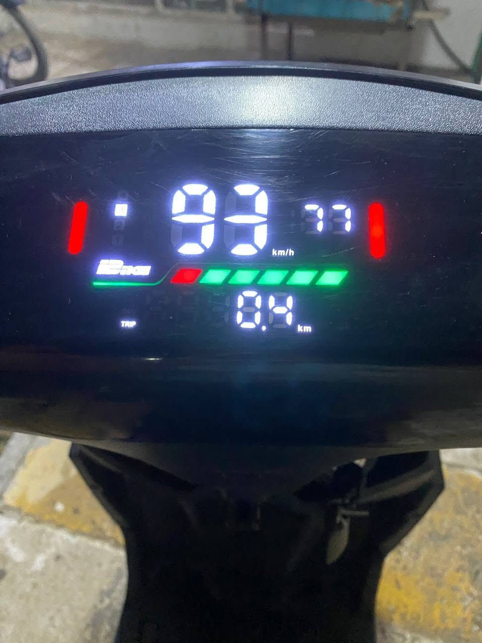 دراجه شحن 2025 
بطاريات جديده  مال شركة عدد 6 كبيره 
السرعه الحقيقه 85
سويج+بصمه +كارت
السعر 600
المكان الأعظمية سبع ابكار 
للاتصال ***********
