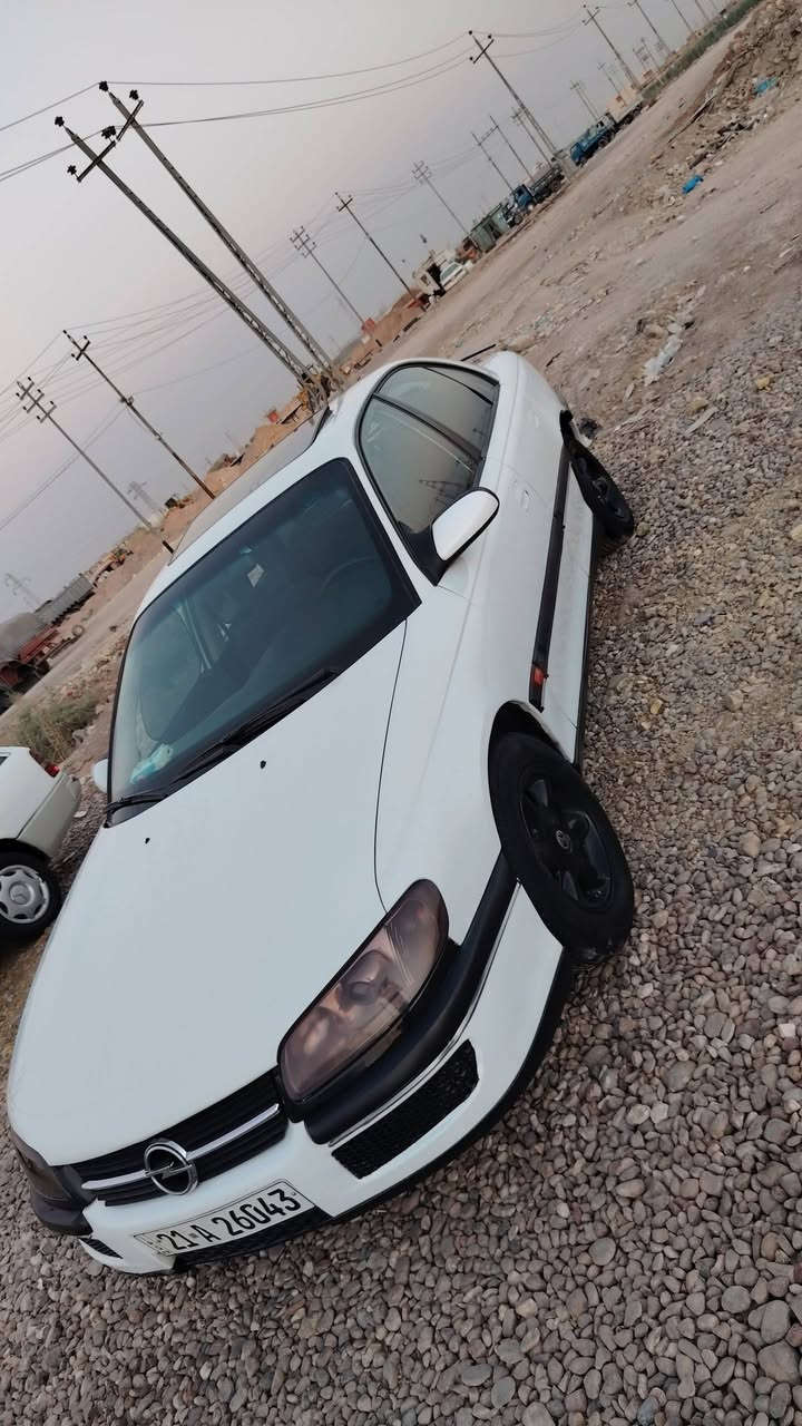 اوبل بزون موديل 95 كفاله عامه ما ناقصها اي شي تبريد شرط ثلج حداديه فول واحد ع واحد مكينه محور 2500 كرهبائيات كلها شغاله حتى الاشاير الي بل مرء شغالات سستم سماعات السياره فول سلايت طكتين جاهزه من كلشي وشرط نفس البصوره سعرها 47; ورقه مكاني ذي قار قلعة سكر علما غير متواجد ع النت للتصال ***********
