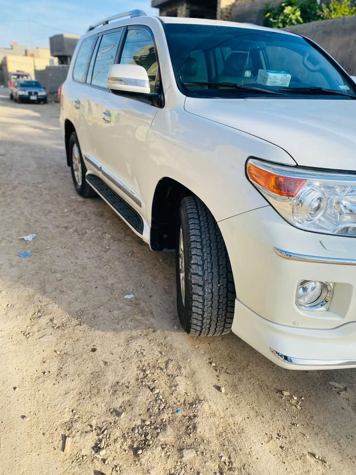 لاندكروز بريم • ٢٠١٢ • رقم بغداد