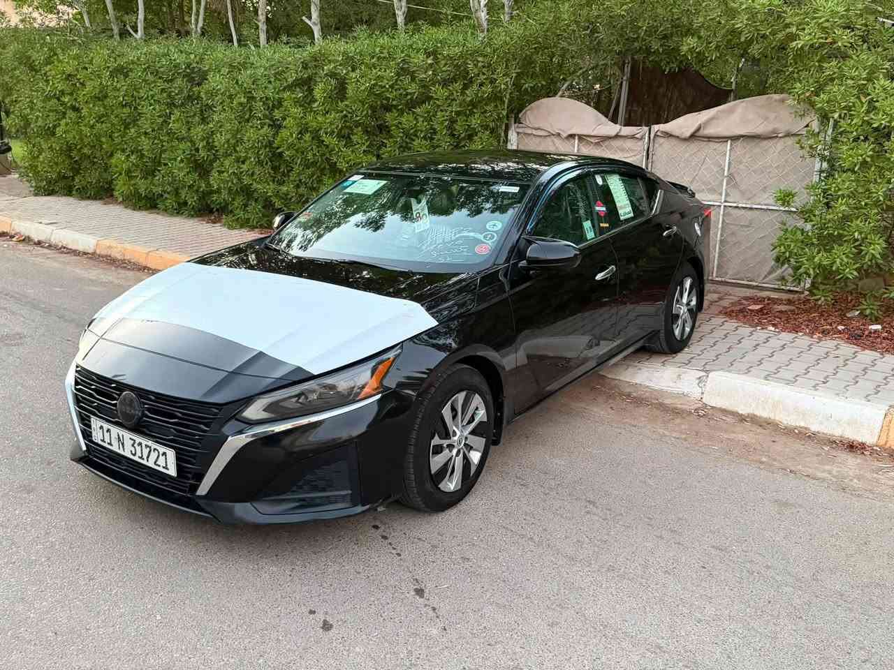 🚗 للبيع نيسان ألتيما. 2023  S   🚗
وارد أمريكي / رقم بغداد   بأسمي شرط التحويل  رقم الدولي الجديد هزه وفحص  كله جديد
محرك مكفول 🔧 / كير مكفول
تخم تايرات جديد مبدل
باتري جديد
صدر ع الوكاله كامل 
 حادث السياره طخه بسيطه يم الرقم الخلفي فقط والباقي كفاله عامه شرط  بدون ارباك 
 بدون فتح بجم كبس ع وضع الشركه  موضح بل 
  سونار  صفاح موس مكفوله كفاله عامه ماشيه 51 mi    (باقي السيارة وكالة)
مواصفات السيارة S شاشه جبيره . 
محرك 2.5 لتر / 4 سلندر اقتصادي وقوي تنفس طبيعي 
شاشة لمس وسطية 8 إنج مع بلوتوث و USB وكار بلي  
سستم كامل سبورت رياضي 
كاميرا رجوع خلفية 
نظام سبورت
لايت زنون +لد نهاري 
ستيرن رياضي D + كاربون فايبر 
بصمه تشغل 
مثبت سرعه  
رادار امامي وخلفي وجانبي 
توقف ذاتي وخروج ع المسار 
نظام أمان حديث (ABS / Airbags)
تصميم أنيق ورياضي بلون الاسود القطران      
سيارة كاملة مكملة تجي تفحص وتشوف بعينك كعدتها حلوه وسيارة ما تصرف عليها كلشي سعر 143 وبيه مجال 
مكان السياره ديالى بعقوبه   
***********

