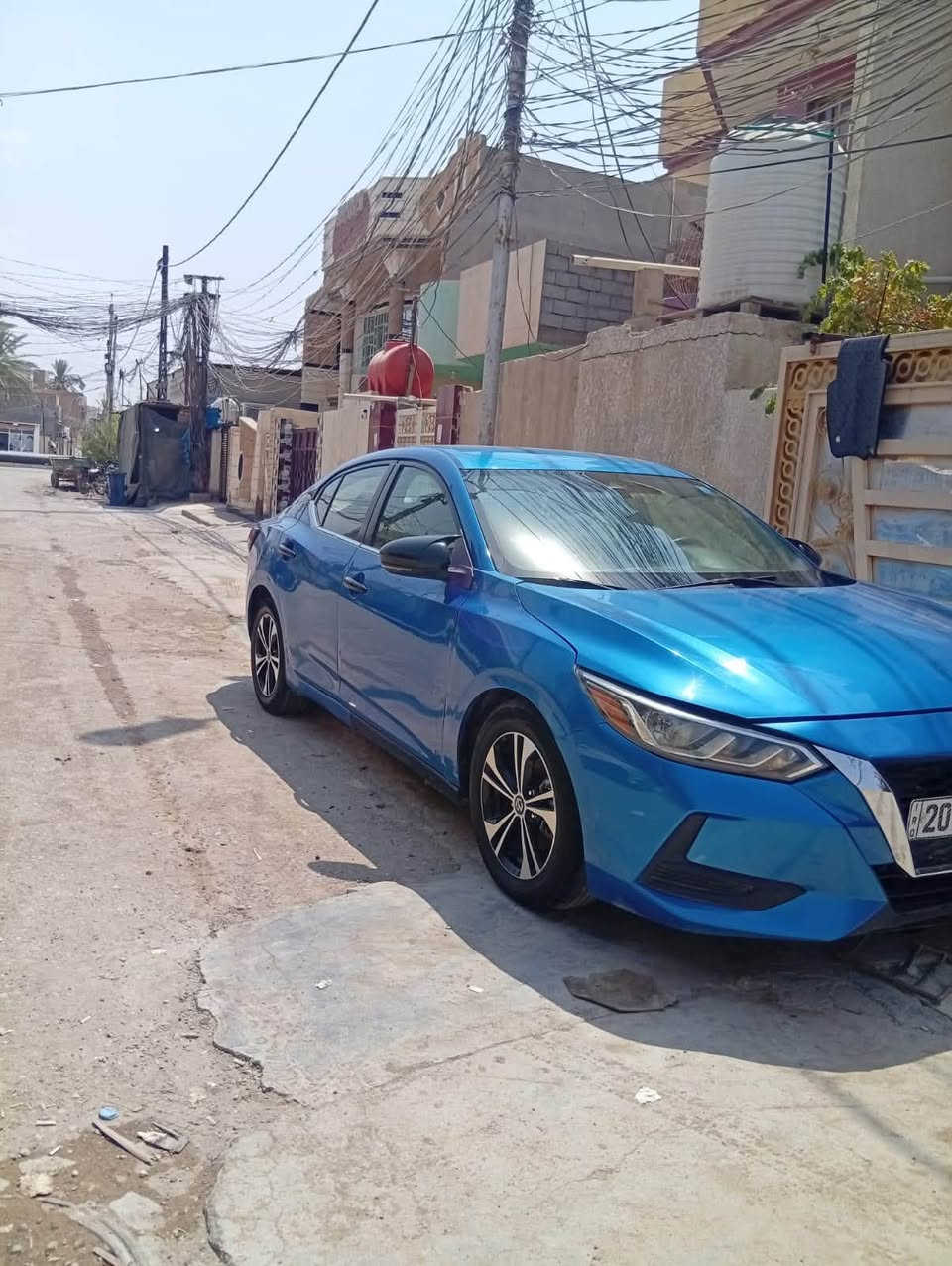 نيسان سنتره sv 2021
سياره جاهزه على اخر حبه رقم ديالى 
بسمي تحويل ثاني يوم بيها 3قطع جاملغ وبنيد اليمنى 
والباب الخلفيه بس معدله باقي السياره 
مكفوله مواصفات رادارات مري ورادار امامي وخلفي 
سعر 125 وبيها مجال مكان السياره ديالى بعقوبه
***********.
