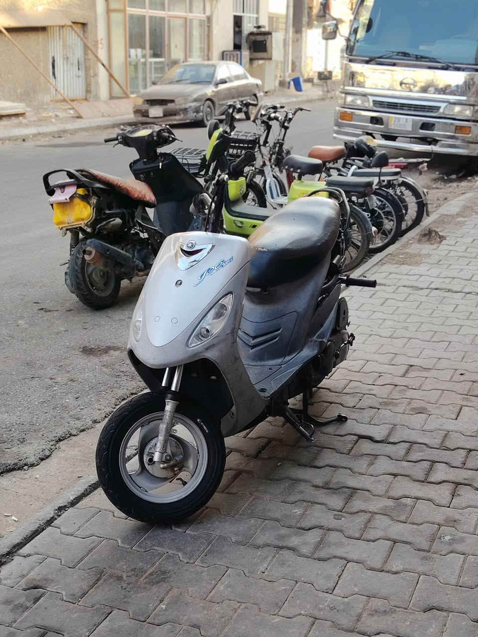 سلام عليكم
ماكس منغولي لببيع 

مكينه بلادي خرسه مامفتوحه 
 
دراجه ماعايزه برغي 

سعر عل خاص  ***********وتساب
