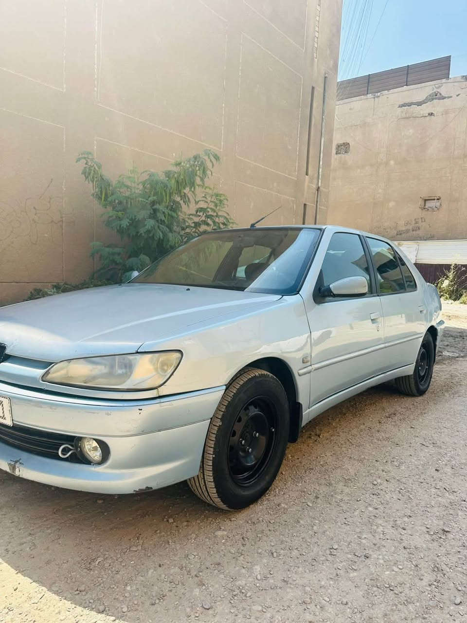 سلام عليكم بيجو فرنسي 2002 للبيع او مراوس سعرها43وبيها مجال بسيطه 
مكينه كير تبريد طخم تاير كله جديد منظومه تبريد جديده صدر خلفي امامي جديد كهربائيات كلها شغاله سياره بلاديه لاضربه والا صبغ سياره جاهزه رقم انگليزي بأسمي دوشمه ارضيه وابواب جديد السعر43 وبيها مجال للشراي مكاني بغداد للاتصال ***********
