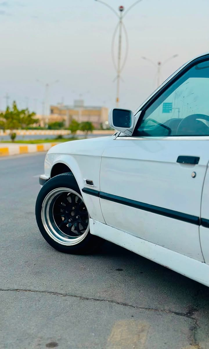 بي ام زعره بغداد نكليزي بسمي
بي ام زعره 325 سياره كفاله من ضربه و خياس وعيب شرعي وتبديل صبغ فقط ، محرك 28مسكر تك فانوس كير عادي بطناش 1-2-3 ، جاهزه بدون اي نقص غرفه جديده كهربائيات شغاله كلها بدون اي جطل حداديه اليوم مسويها سعرها 39مكاني ناصريه ***********
