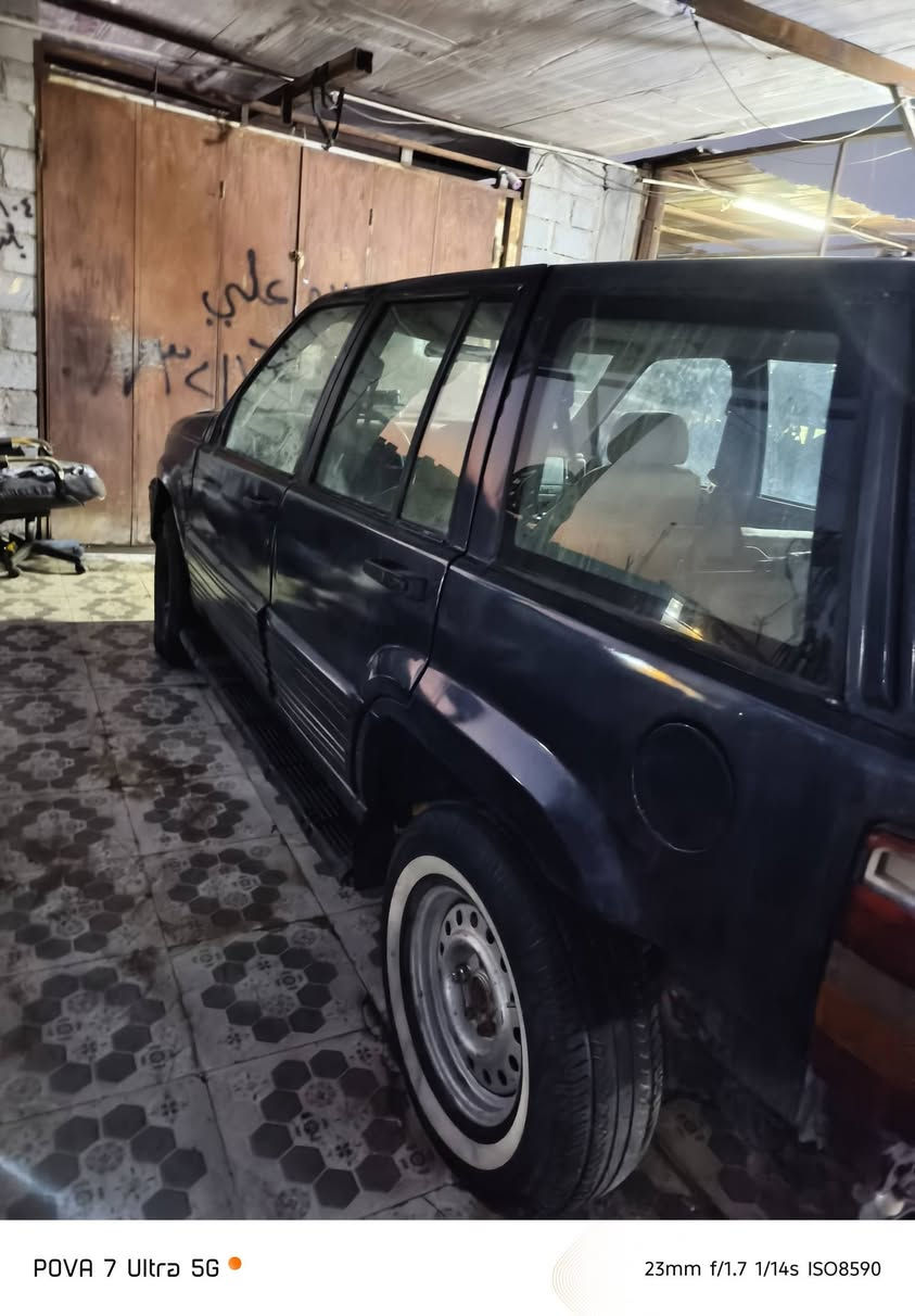سلام عليكم جيب شيروكي مديل 95 سياره تعمير كير ومحرك 3000 لا تنقيص ولا تبخير سياره نقصهه شباك امامي و دعاميه خلفي و ترتيب لل غرفه تحويل مباشر رقمهه مثنى سعره 28 بي مجال مكان كوت *********** تصال فقط ما متواجد عل نت تصال فقط ***********///***********
